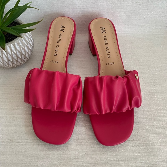 NWOT Anne Klein Ladessa Hot Pink iflex Slide Sandals Woman’s 11 - Picture 2 of 12